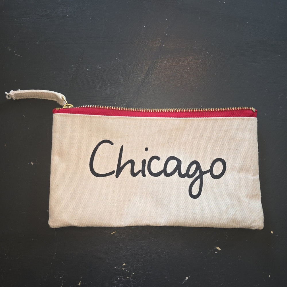 Chicago Script Canvas Zipper Pouch Cream Red Travel Makeup‎ Bag Accessory Case
